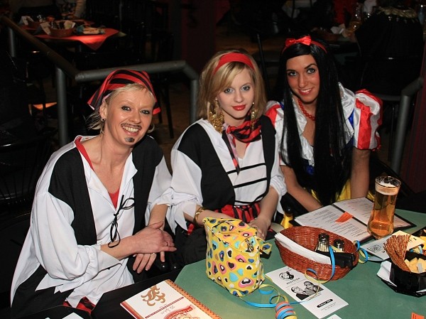 Weiberfastnacht Leinespatzen 2009  016.jpg
